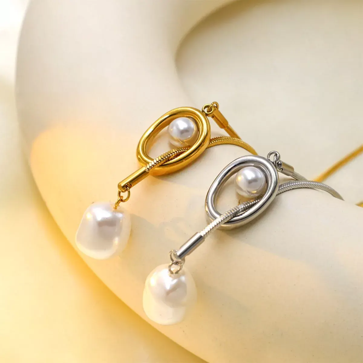 Pearl Pendant Necklace